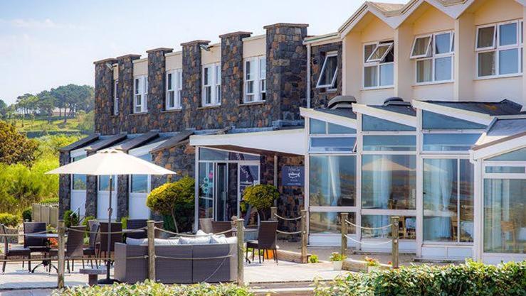 Driftwood Inn Saint Saviour Екстериор снимка