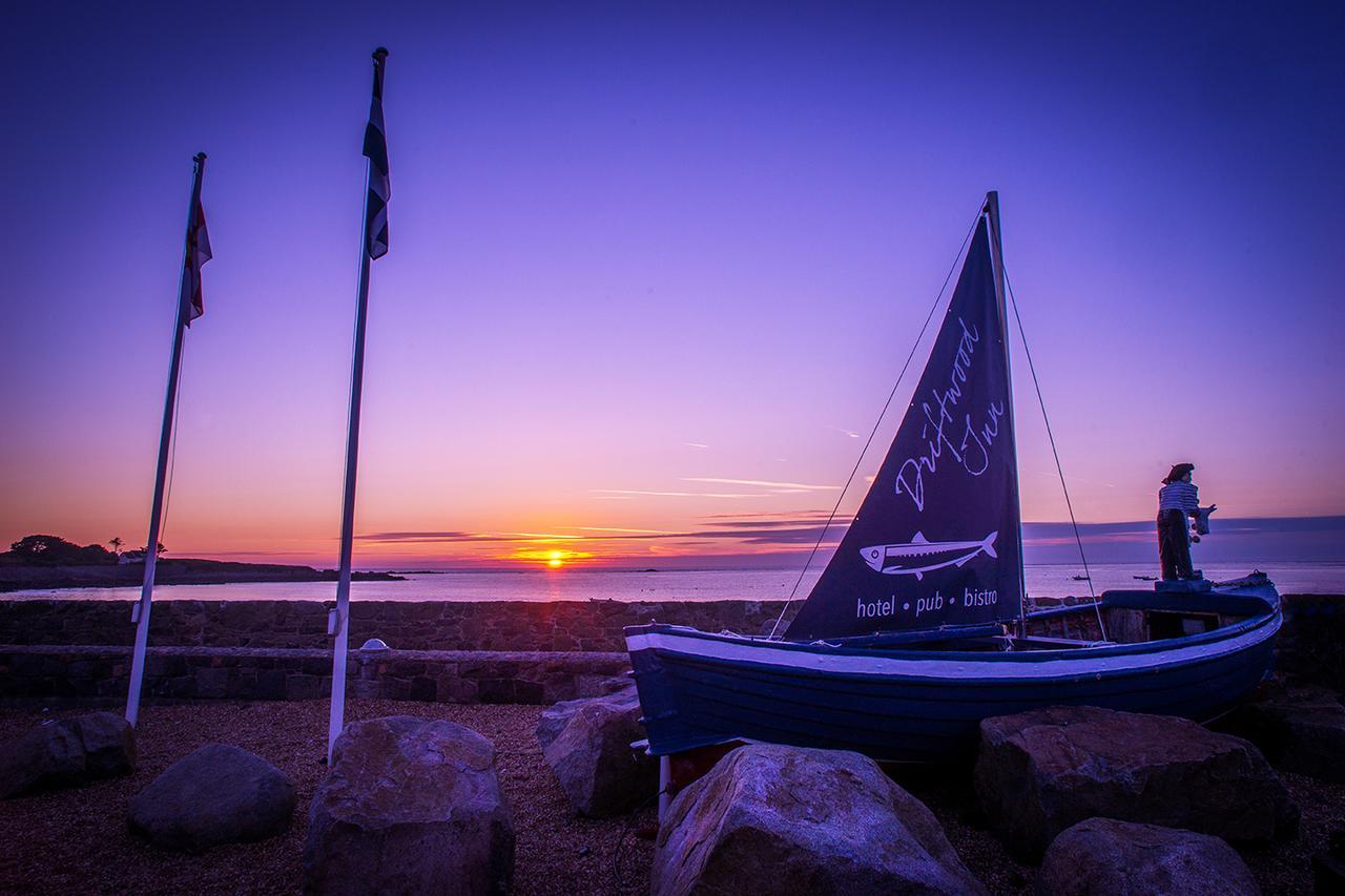 Driftwood Inn Saint Saviour Съоръжения снимка
